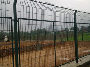 框架護(hù)欄網(wǎng)